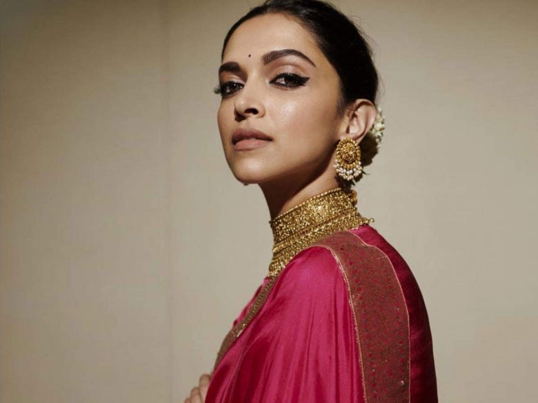 Deepika Padukone Charges 15 Crores INR For Upcoming Film Pathan - Film