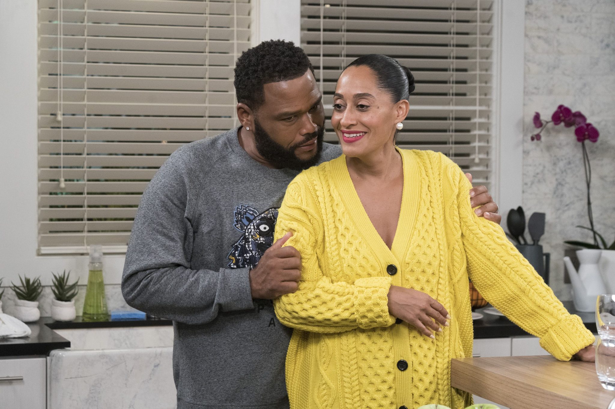 Tracee Ellis Ross Boyfriend: Who Is The Actress Dating Now? - The Artistree