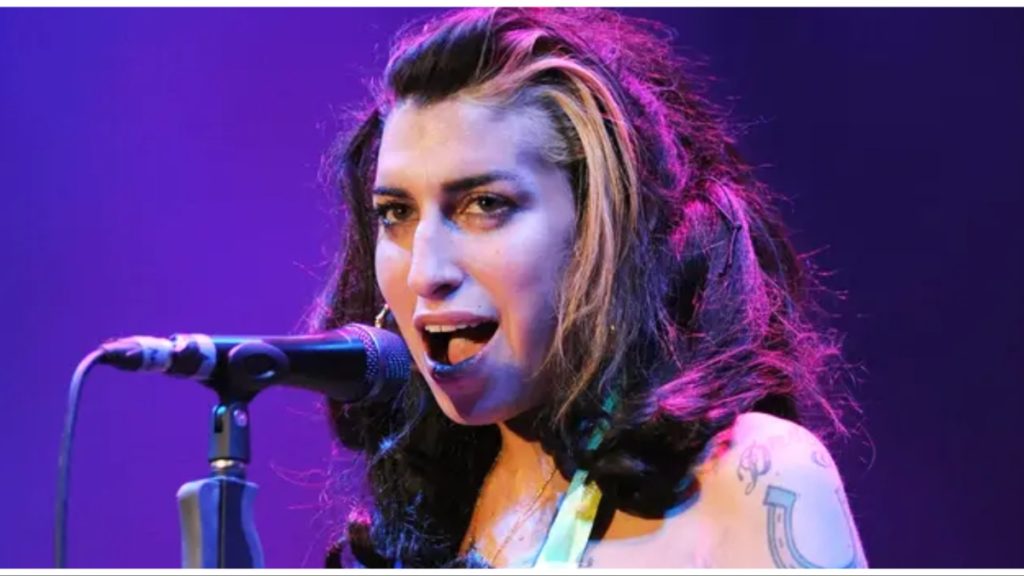 Amy Winehouse Before And After A Look At British Singer Songwriters Life The Artistree