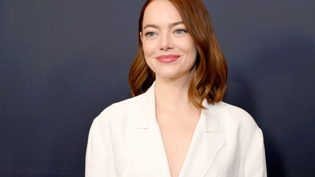 Emma Stone Stands by Explicit Scenes in 'Poor Things': Emphasizes Bella ...