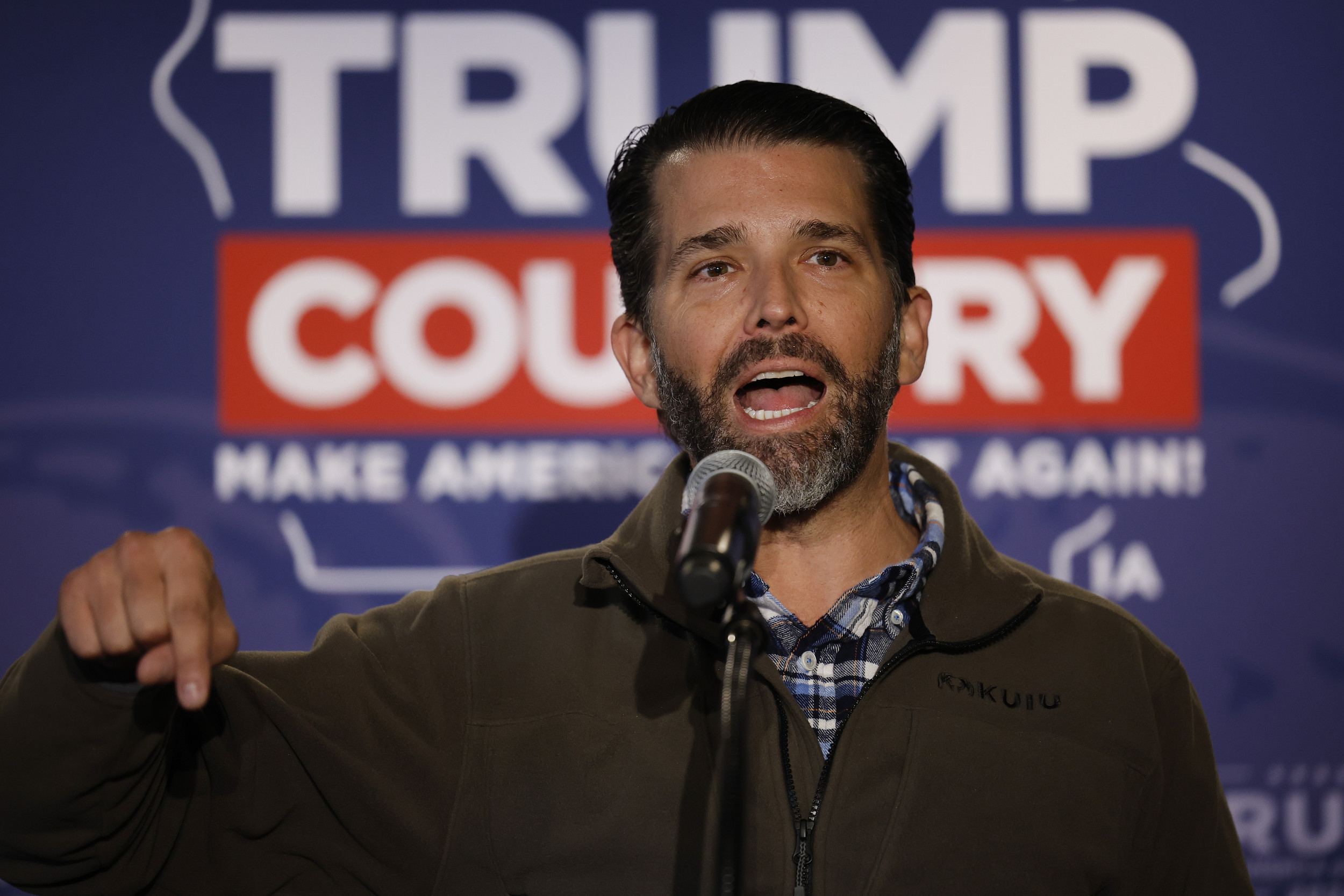 Donald Trump Jr.’s Warning to Republicans ‘Colluding’ With Top Democrat