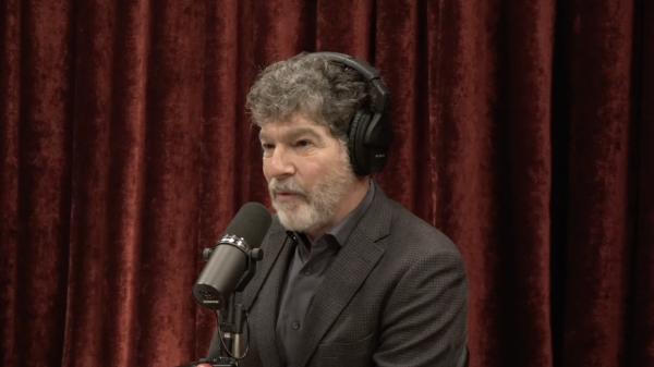 Joe Rogan and Bret Weinstein Promote AIDS Denialism to an Audience of Millions 