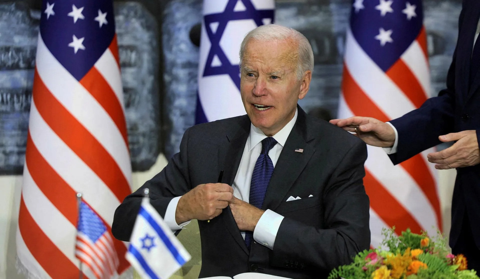 Progressives Urge Biden to Revoke Suspension of Funding for Palestinian Relief