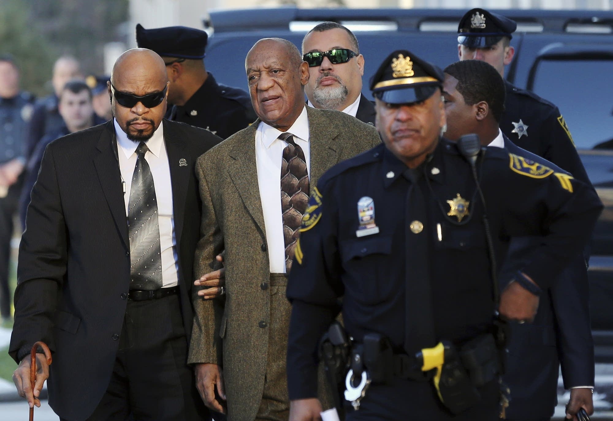 Bill Cosby Faces Lawsuit Over Alleged 1986 Sexual Assault of Teen in Las Vegas Hotel