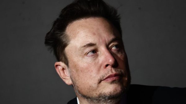 Elon Musk Meets With Donald Trump as Former President Seeks 2024 Campaign Funding