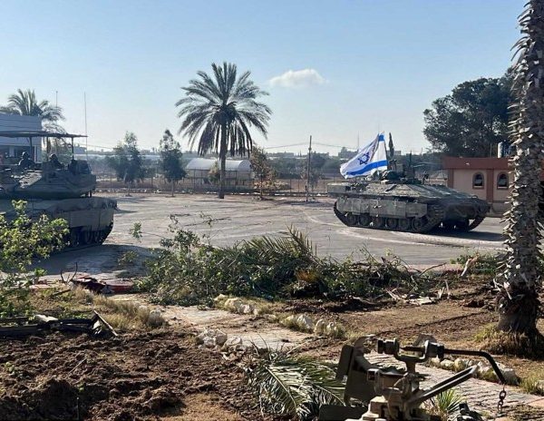 Israel Tank Force Seizes Control of Rafah Crossing as Cease-Fire Talks Continue