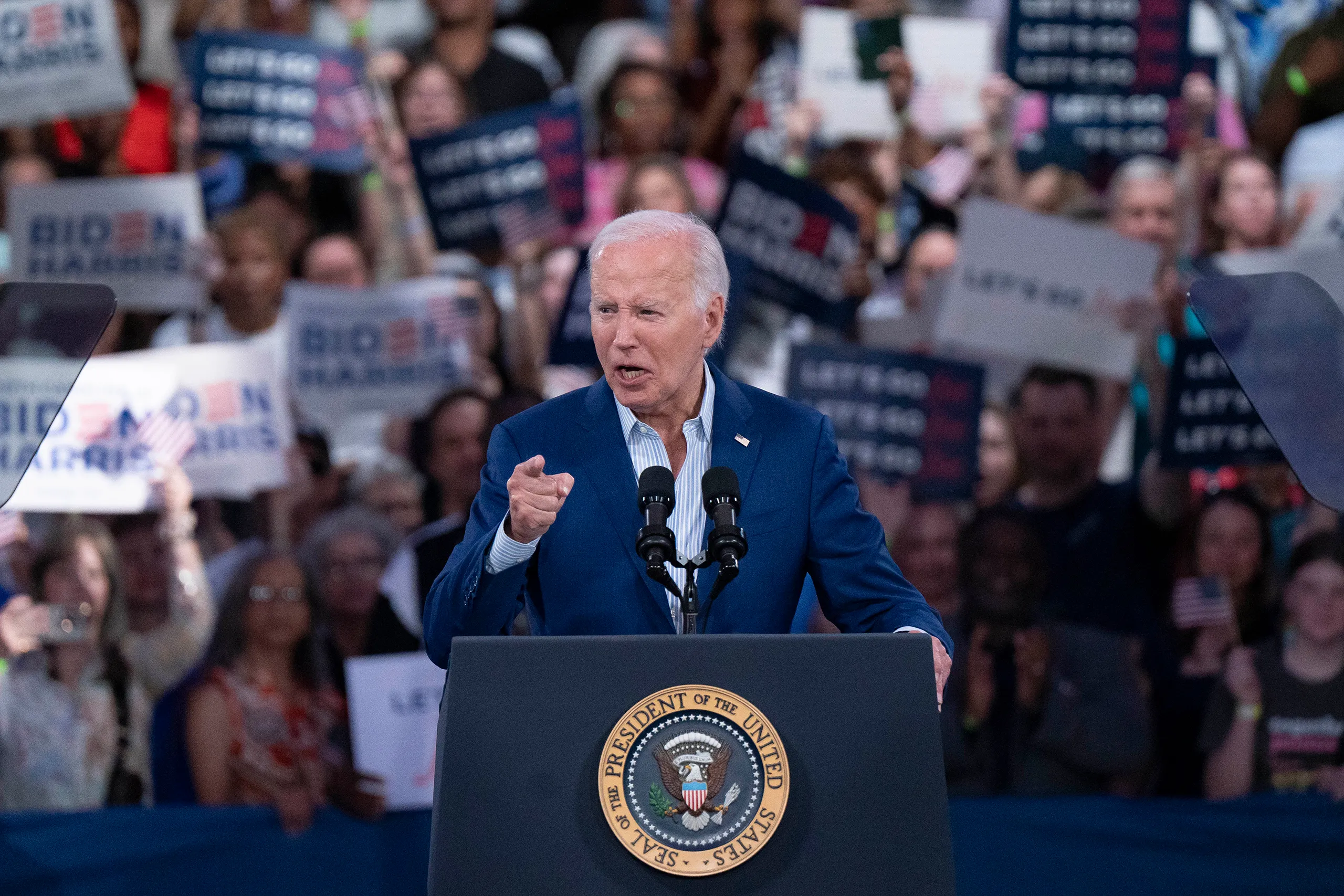 Democratic Leaders Rally Behind Biden Following Debate Criticism