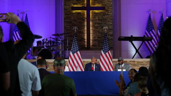 Pastor Thanks Trump for Visiting Church in Detroit; Biden Fundraises in LA