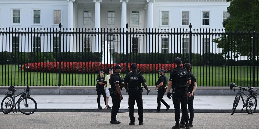 Secret Service to Address Congress on Recruitment Issues Following Agent's Attack on VP Harris' Supervisor