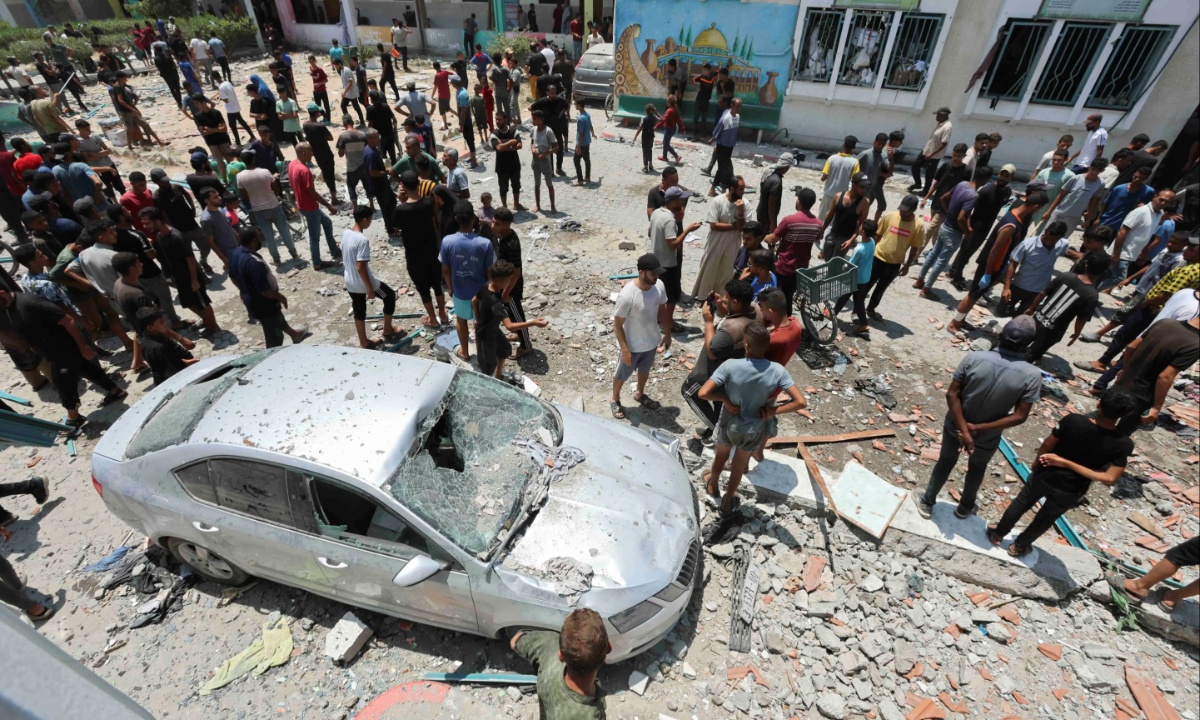 IDF Airstrike on Hamas Command Center in Gaza School Compound Results in 30 Deaths and 100 Injuries