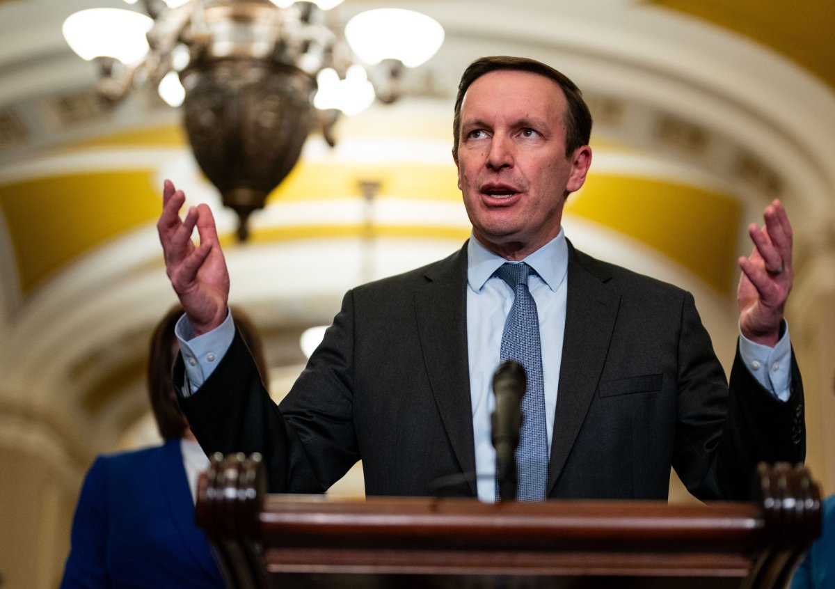 Senator Chris Murphy Urges Biden's Dynamic Engagement to Address Voter Concerns