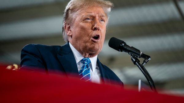 Trump Ruling Divides: Dems Warn 'Dangerous Precedent', GOP Speaker Approves