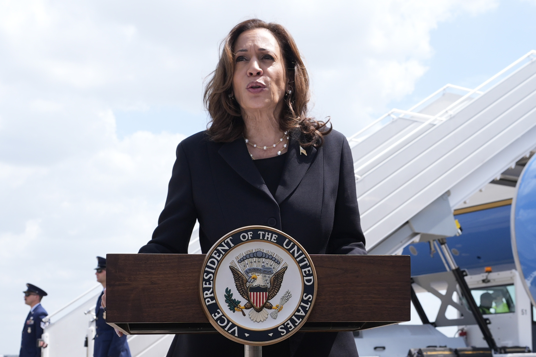 Harris Weighs Running Mate Choices as Democrats Debate Top Contenders