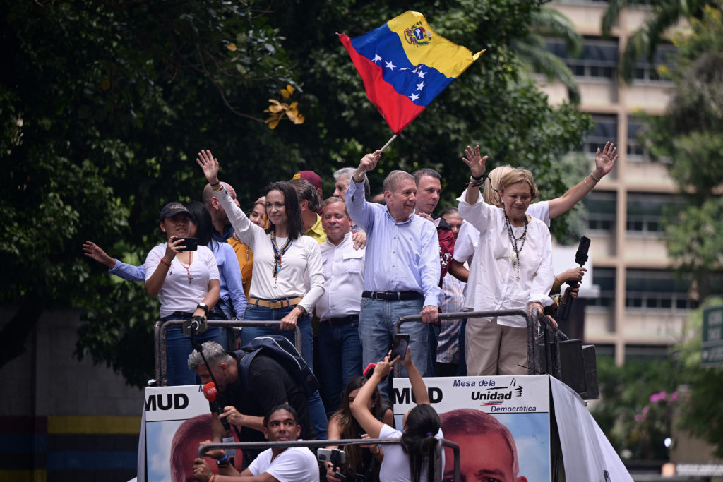 Venezuelan Election Results Spark Controversy as U.S. Recognizes Opposition Candidate; Calls for Transparency Intensify