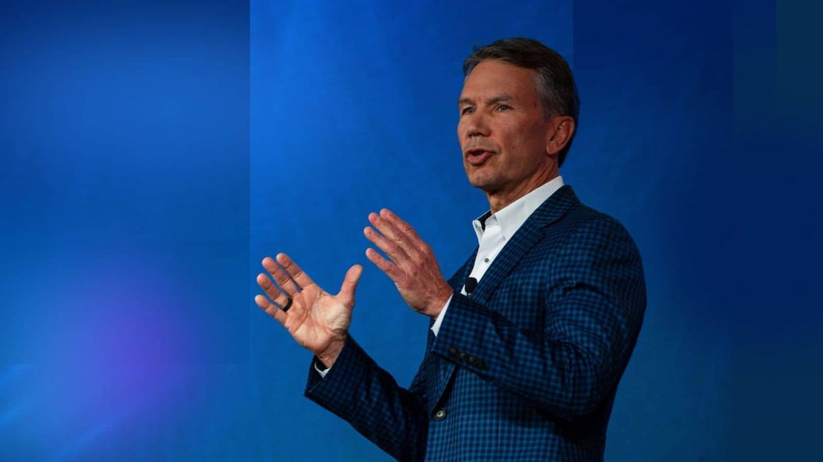 WWT CEO Jim Kavanaugh Calls for Transparency on AI’s Impact, Urges Leaders to Adapt