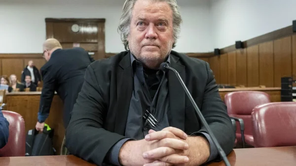 Bannon Released from Prison Ahead of 2024 Election, Set to Resume Political Activities