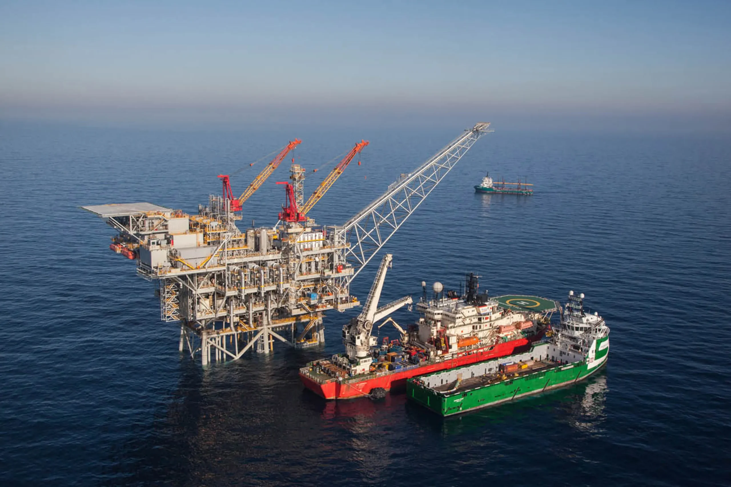 Chevron Delays Leviathan Gas Field Expansion Amid Ongoing Israel-Hamas Conflict