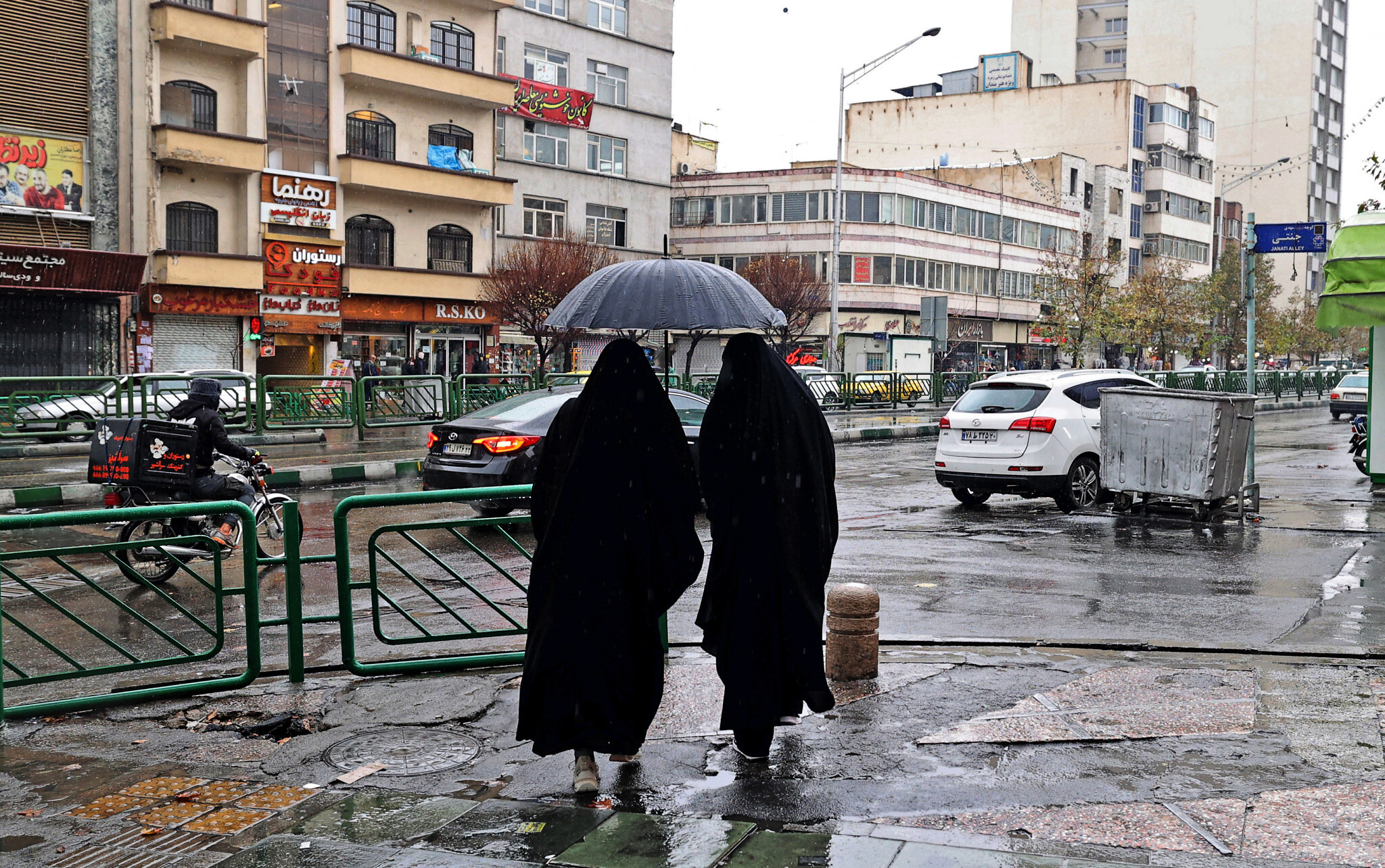 Iran Executes Mohammad Ali Salamat for Raping Dozens of Women Over Two Decades