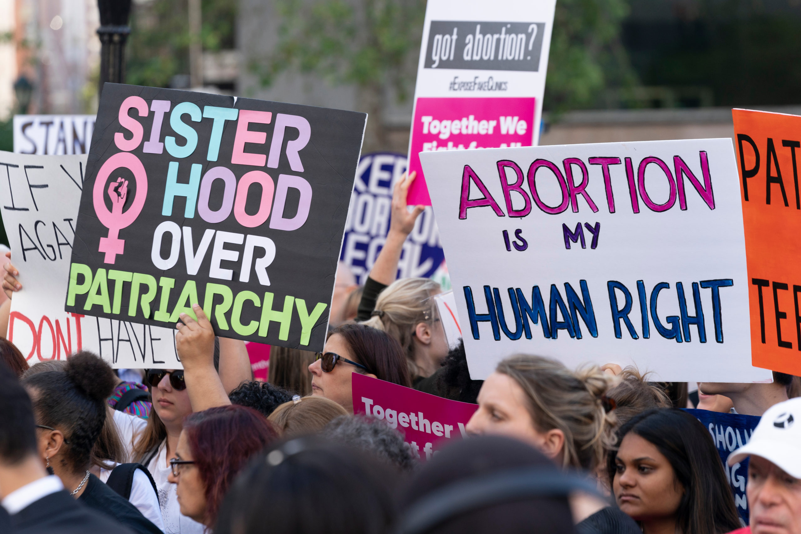 Reproductive Rights Advocates Resist Partial Protections, Push for Comprehensive Federal Abortion Protections Amid GOP Shift