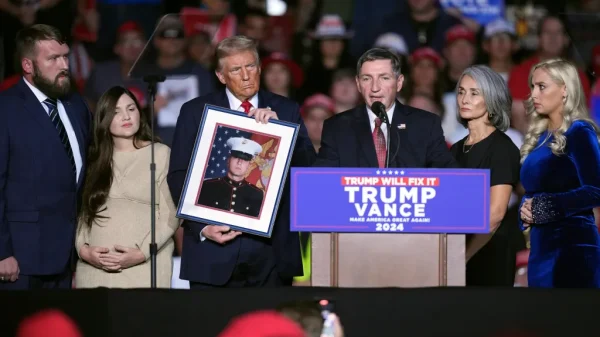 Trump Honors Marine Veteran Nicholas Quets’ Family, Addressing Cartel Violence at Nevada Rally