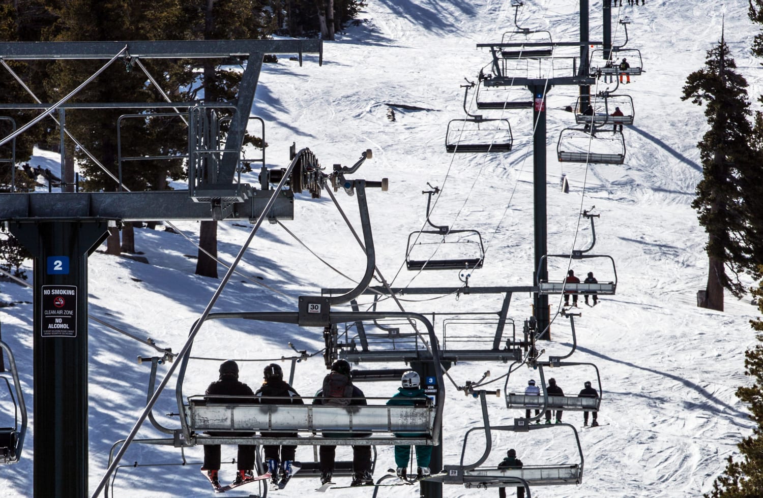 Five Injured in Chairlift Collision at Heavenly Mountain Resort Amid Ongoing Ski Lift Safety Concerns