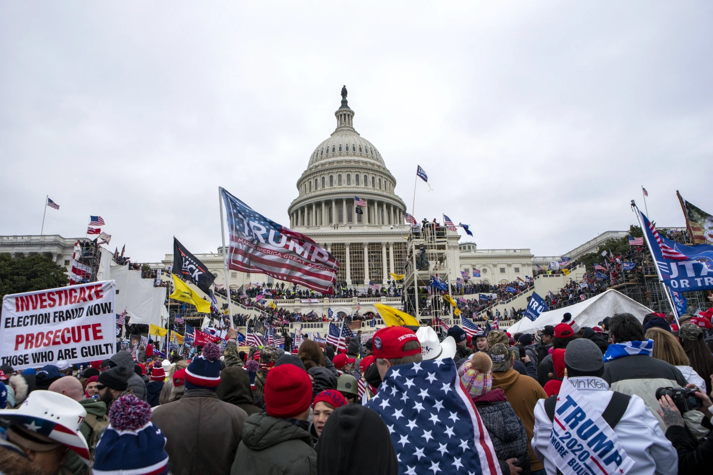 Inspector General Criticizes FBI’s Intelligence Handling Before Capitol Riot, Debunks Conspiracy Theories